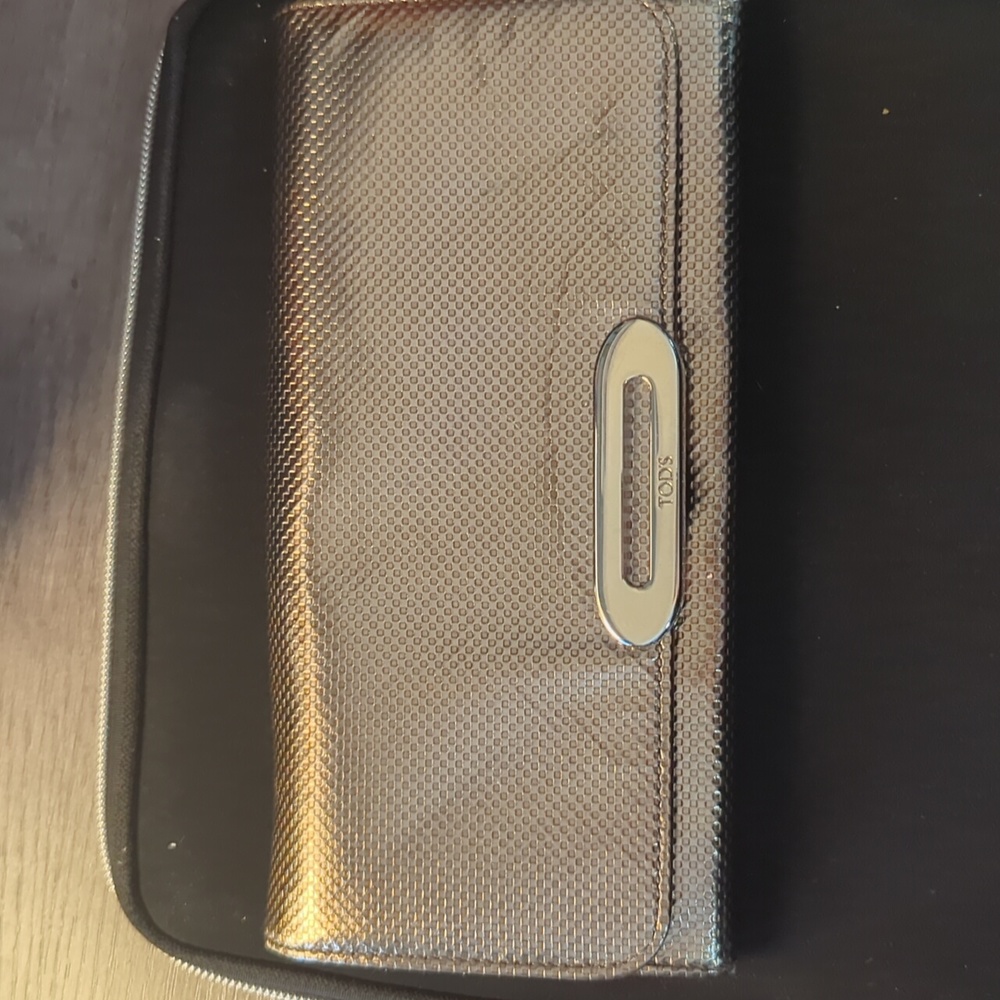 Tods gold wallet